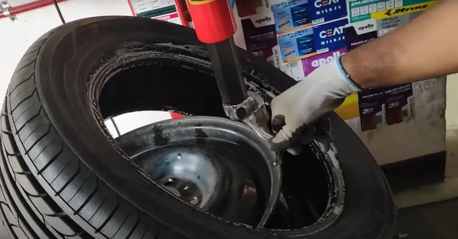 Ile kosztuje wymiana opon na zimowe? Sprawdź, by uniknąć wysokich cen!