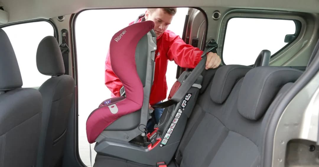 Isofix od kiedy w samochodach – kluczowe informacje o bezpieczeństwie