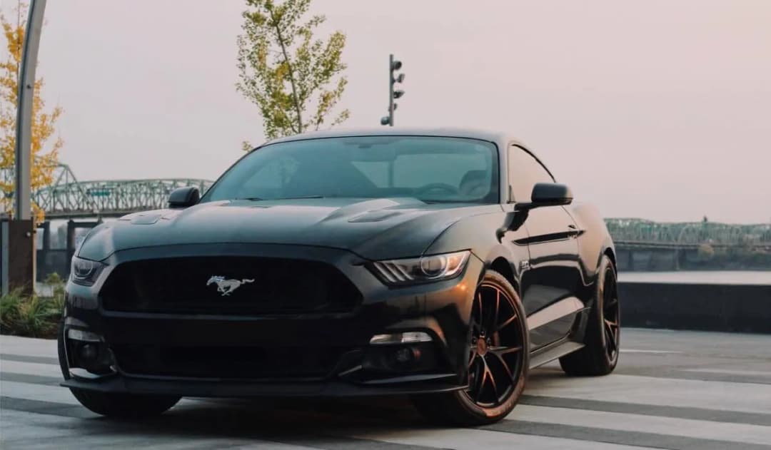 Ile kosztuje sprowadzenie samochodu z USA? Sprawdź ukryte opłaty