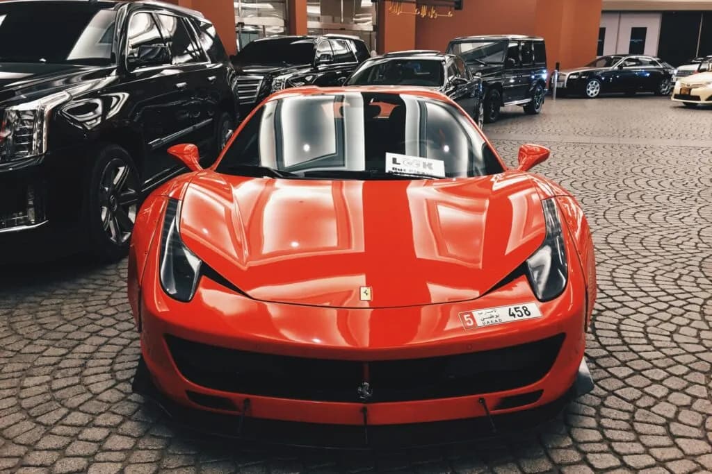 Ile kosztuje najtańsze ferrari? Ceny i co warto wiedzieć przed zakupem
